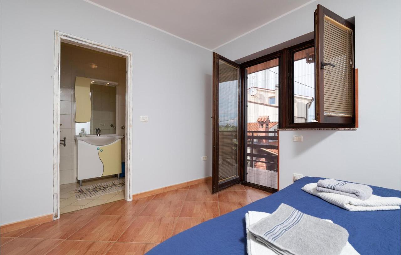 1 Bedroom Amazing Apartment In Peruški 外观 照片
